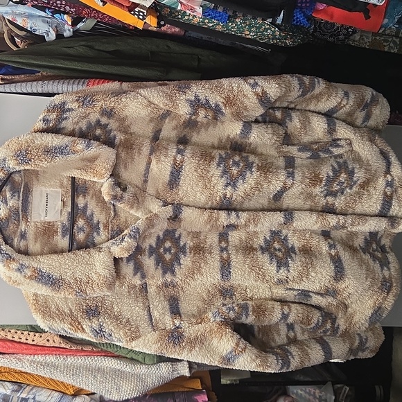 WOMENS LUCKY BRAND PATTERNED HIGH-PILE FLEECE SHACKET IN NATURAL COMBO SZ L - Picture 3 of 6